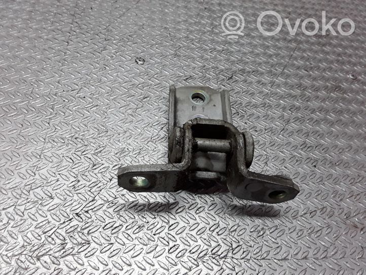 Suzuki Grand Vitara I Front door upper hinge 