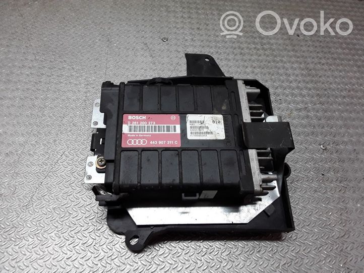 Audi 80 90 S2 B4 Variklio valdymo blokas 0261200273