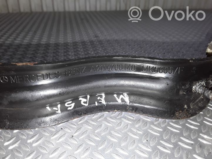 Mercedes-Benz E W211 Sangle de réservoir de carburant 2114700140