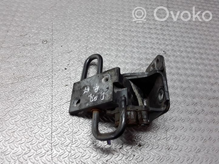 Audi Q7 4L Cerniera inferiore della portiera anteriore 8E0831412E