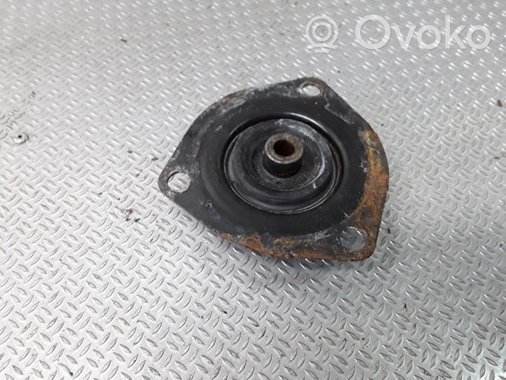 Nissan Primera Support de jambe de force supérieur avant 