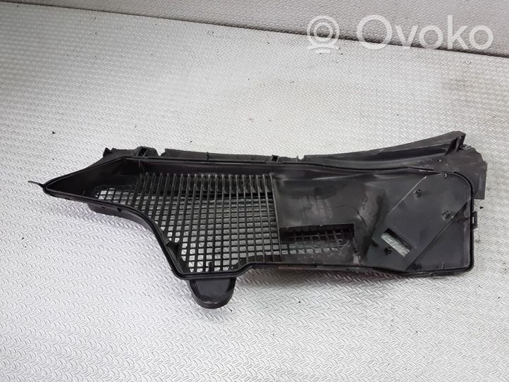 Mercedes-Benz E W210 Rivestimento del tergicristallo A2108301513