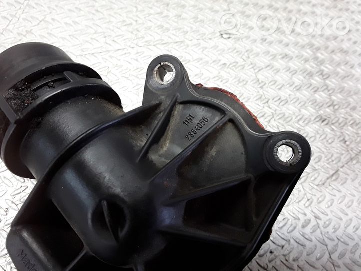 BMW 5 E39 Termostat / Obudowa termostatu 2354056