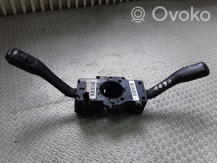 Audi A6 S6 C5 4B Leva/interruttore dell’indicatore di direzione e tergicristallo 4B0953503F