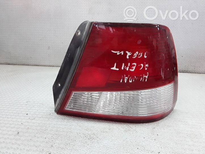 Hyundai Accent Rear/tail lights R92402252