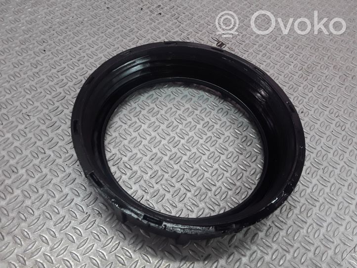 Mercedes-Benz C W203 Bague de verrouillage pour réservoir de carburant 