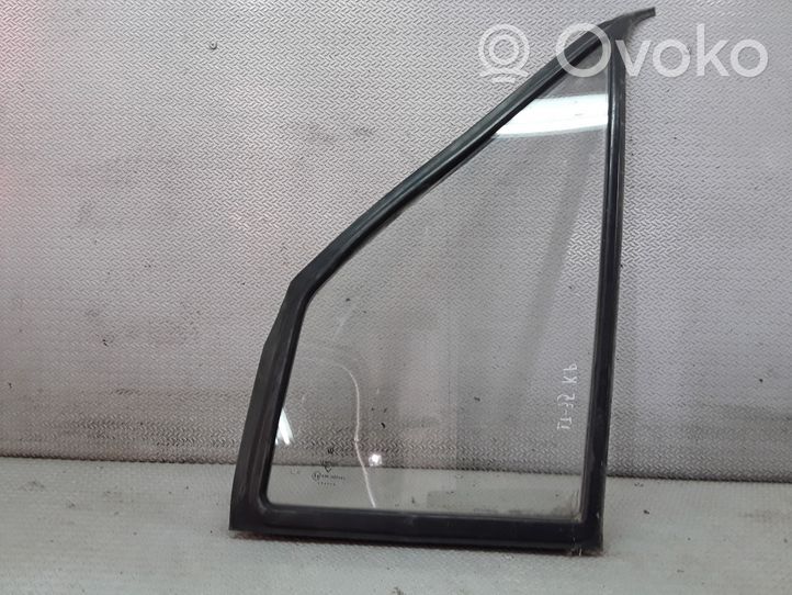 Volkswagen II LT Front vent window/glass (coupe) 