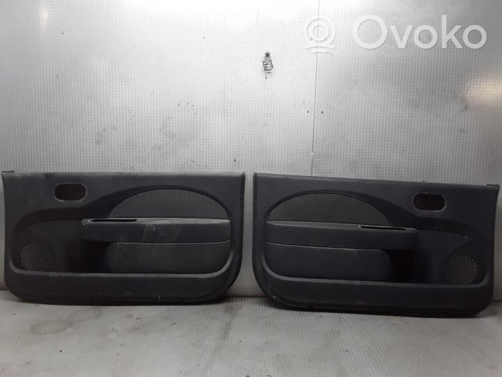 Renault Twingo II Kit garniture de panneaux intérieur de porte 