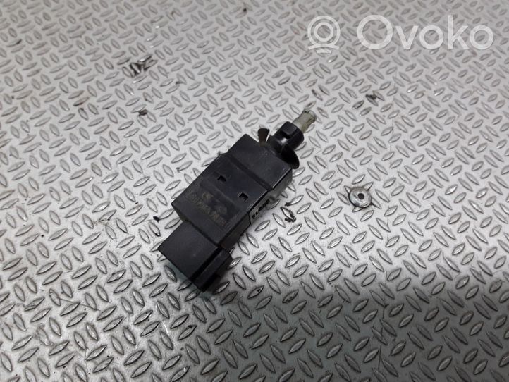 Mercedes-Benz Sprinter W901 W902 W903 W904 Interruptor sensor del pedal de freno 0015452009