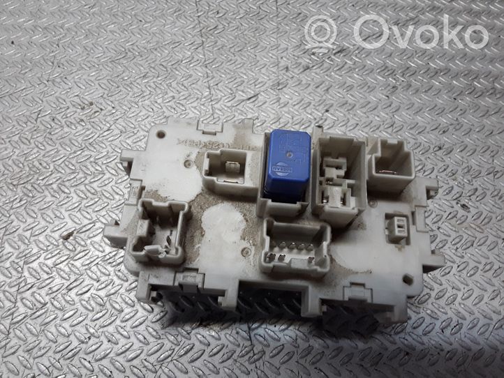 Nissan Navara D40 Module de fusibles 