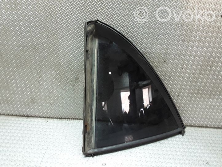 Mercedes-Benz C W203 Rear vent window glass 