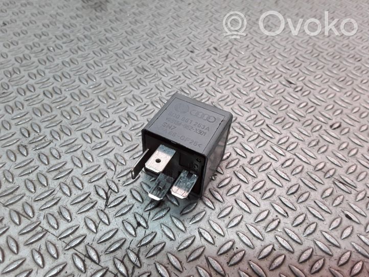 Seat Toledo III (5P) Horn buzzer relay 8D0951253A