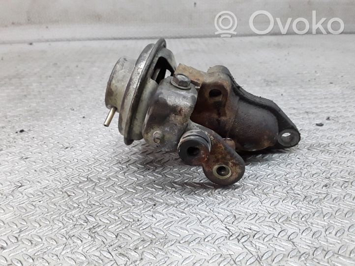 Toyota Avensis T220 EGR-venttiili 2562027060