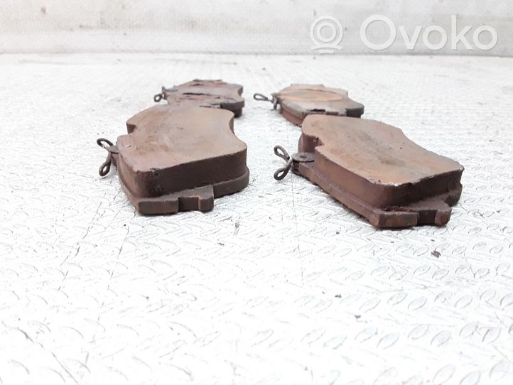 Volkswagen Transporter - Caravelle T4 Brake pads (front) 