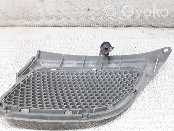 Pontiac Vibe Maskownica / Grill / Atrapa górna chłodnicy 