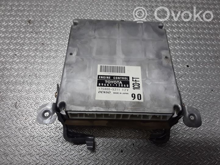 Toyota Corolla Verso E121 Dzinēja vadības bloks 8966113060