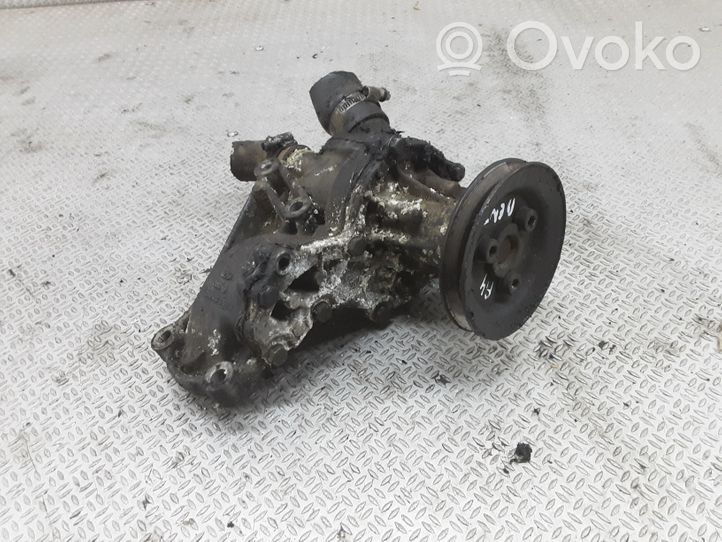 Audi A4 S4 B5 8D Pompe de circulation d'eau R050121013