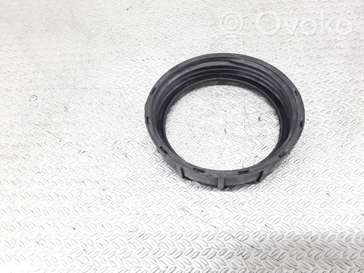 Mercedes-Benz C W203 Bague de verrouillage pour réservoir de carburant 