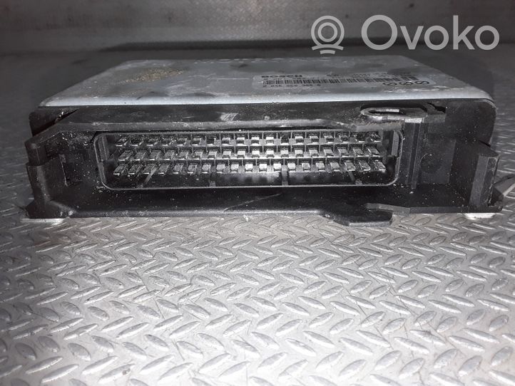 Alfa Romeo 156 Calculateur moteur ECU 0261204772