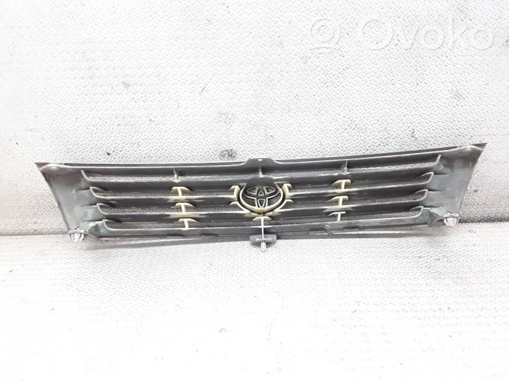 Toyota Previa (XR10, XR20) I Grille calandre supérieure de pare-chocs avant 5310128080