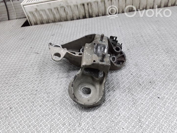 Audi A4 S4 B7 8E 8H Support, suspension du moteur 8E0199352