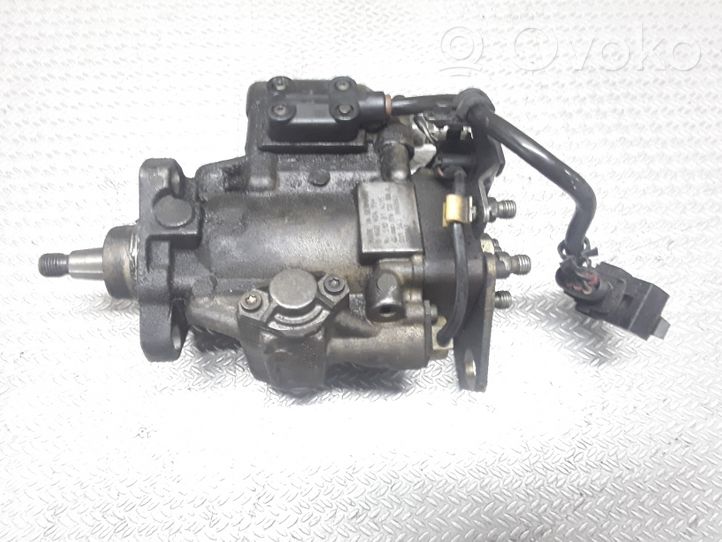 Volkswagen Golf III Pompe d'injection de carburant à haute pression 028130109H