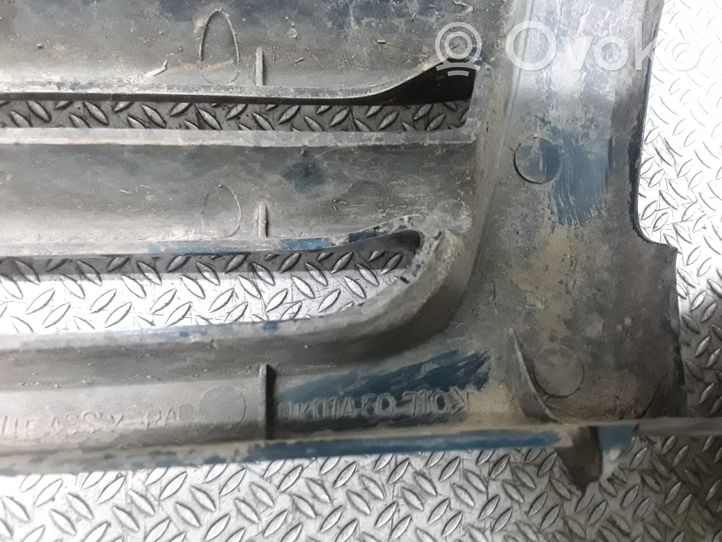 KIA Sportage Maskownica / Grill / Atrapa górna chłodnicy 0K01A50710