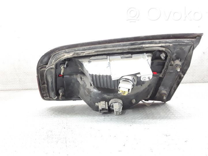 Mazda 626 Luci posteriori del portellone del bagagliaio R2267L