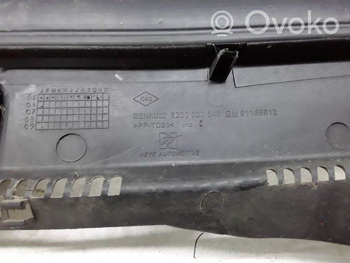 Opel Vivaro Rivestimento del tergicristallo 8200020540