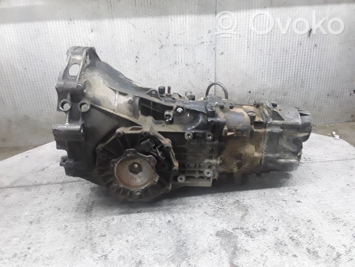 Audi A6 S6 C5 4B Mehāniska 6 ātrumu pārnesumkārba 01E301211