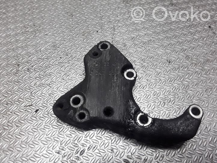 BMW 3 E46 Support de pompe de direction assistée 2247556