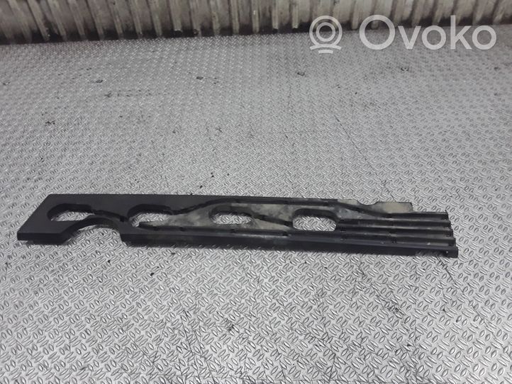 Audi A2 Kita variklio skyriaus detalė 036905487A