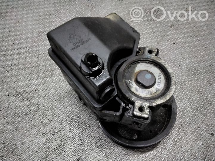 Volvo V70 Ohjaustehostimen pumppu 26059509