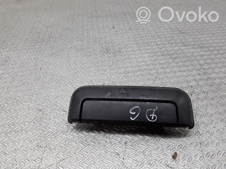 Mitsubishi Pajero Sport I Rear door exterior handle MR313807