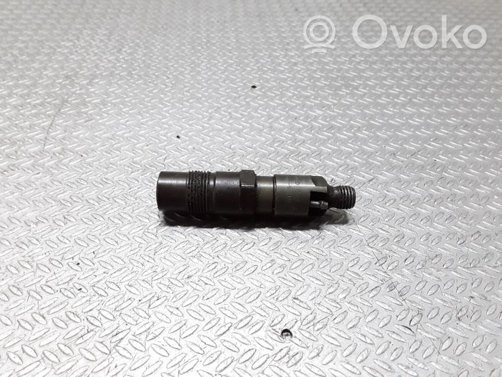 Volkswagen Polo II 86C 2F Injecteur de carburant 031130201A