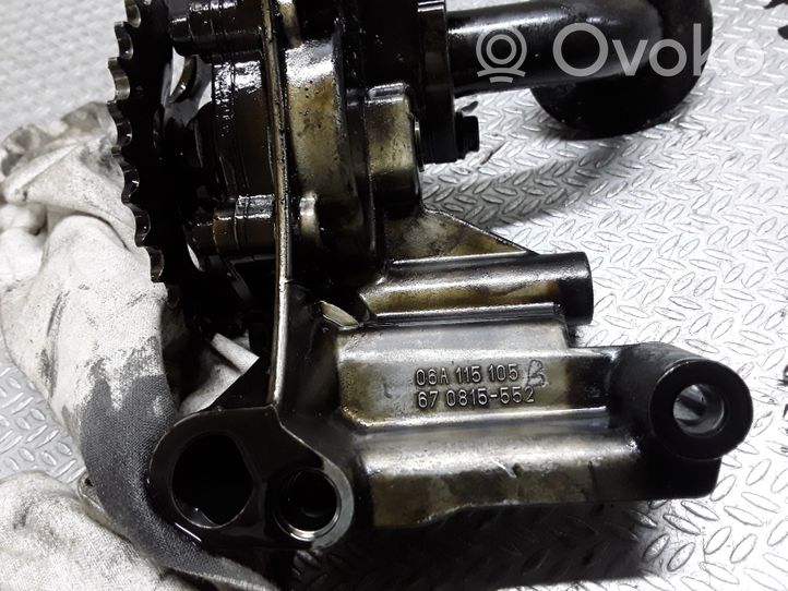 Volkswagen PASSAT B5 Oil pump 06A115105B