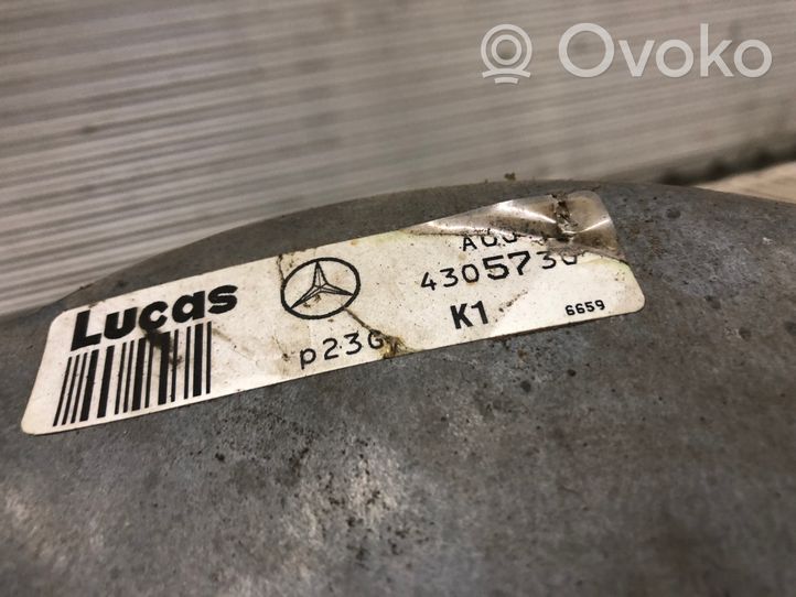 Mercedes-Benz C W203 Wspomaganie hamulca 4305730