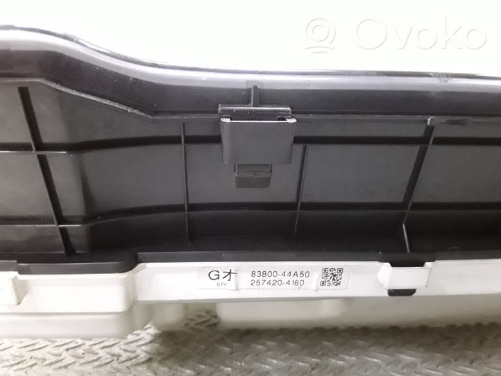 Toyota Avensis Verso Tachimetro (quadro strumenti) 8380044A50