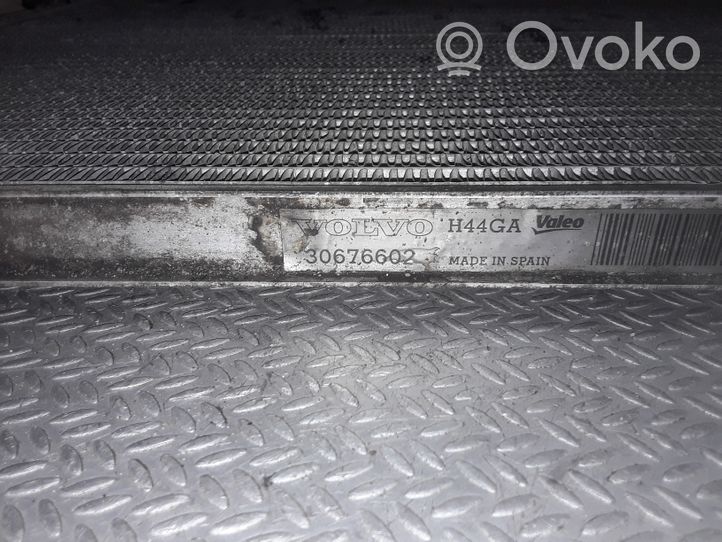 Volvo S70  V70  V70 XC Radiatore di raffreddamento A/C (condensatore) 30676602