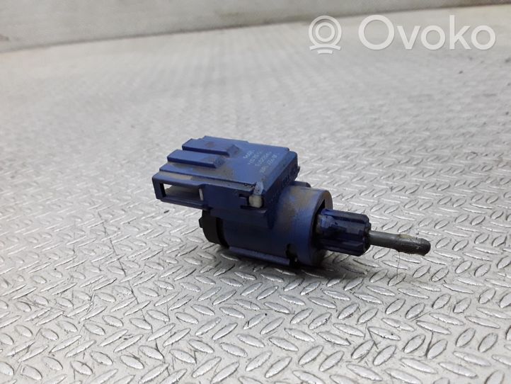 Volkswagen Polo IV 9N3 Clutch pedal sensor 1J0927189F