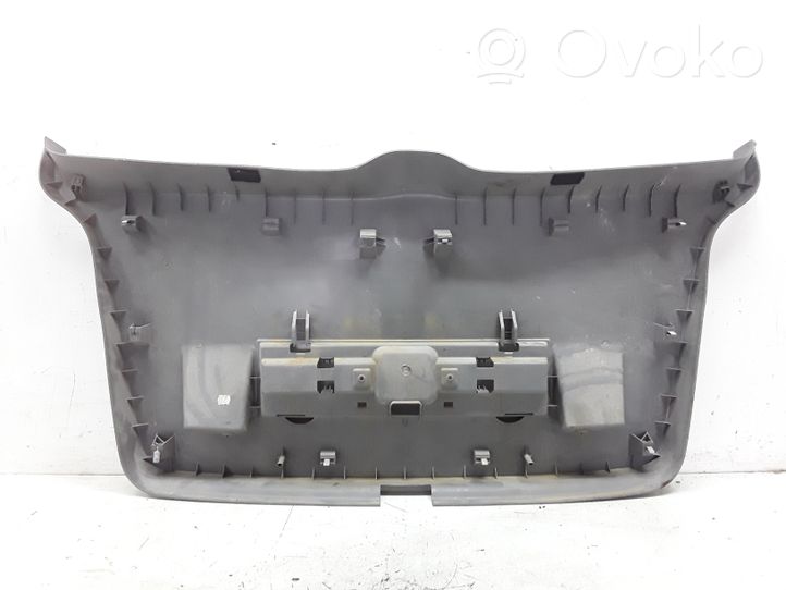 Volkswagen Touran I Garniture de couvercle de coffre arriere hayon 1T0867601F