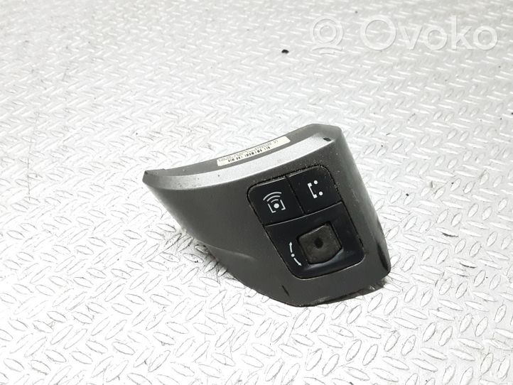 Opel Signum Przełącznik / Przycisk kierownicy 13208858