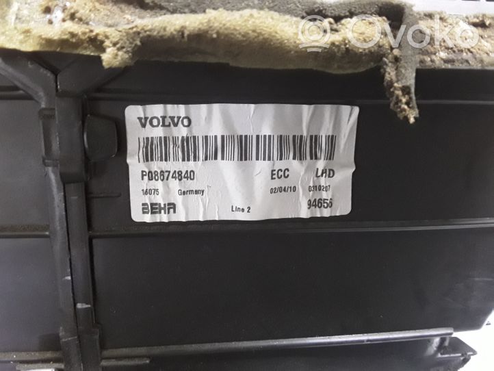 Volvo XC70 Bloc de chauffage complet P08674840