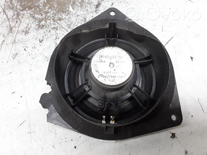 Toyota Corolla Verso E121 Takaoven kaiutin 8616013080