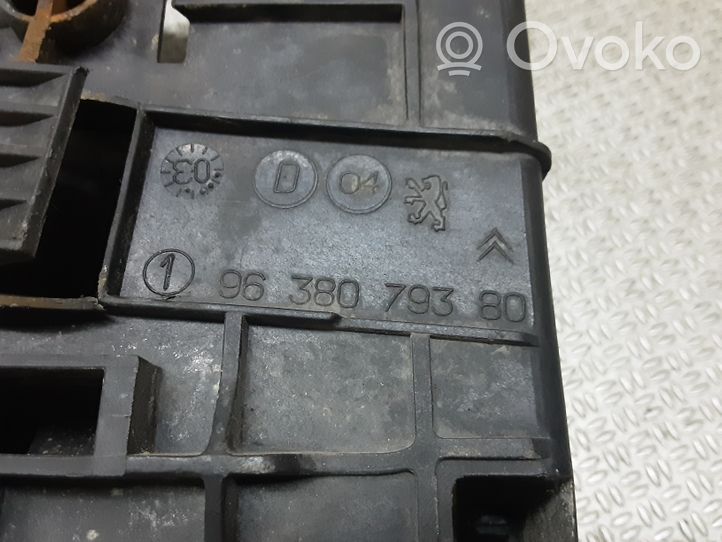 Citroen C3 Support boîte de batterie 9638079380