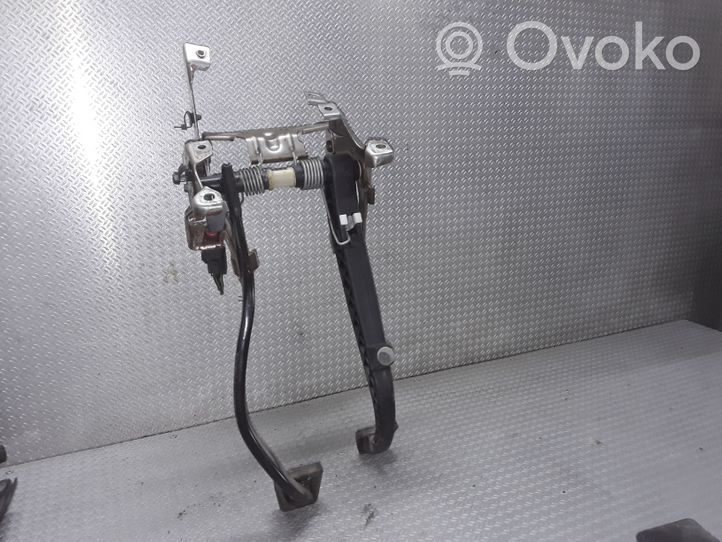 Opel Meriva A Pedal assembly 