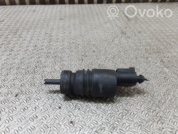 Audi A4 S4 B6 8E 8H Pompe de lave-glace de pare-brise 1J0973722