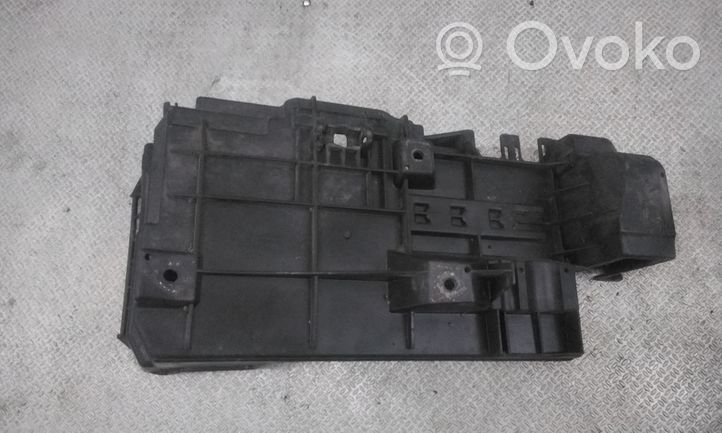 Opel Vectra C Akumuliatoriaus tvirtinimo padas 24413805