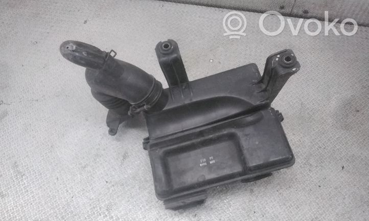 KIA Picanto Obudowa filtra powietrza 2811007000