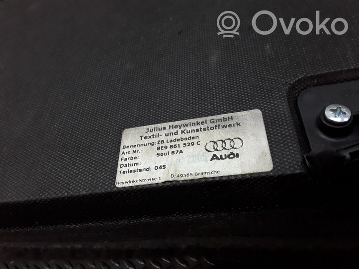 Audi A4 S4 B7 8E 8H Tavaratilan kaukalon tekstiilikansi 8E9861529